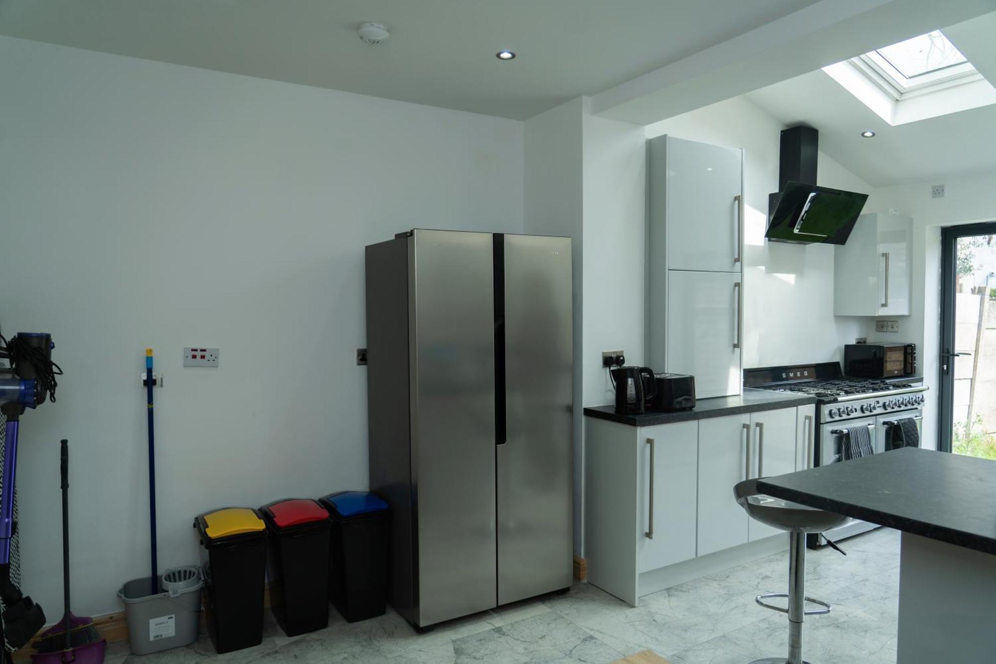 Double Bedroom Near Etihad And Coop Live With Free Parking, Shared Kitchen & Bathroom Manchester Exterior photo