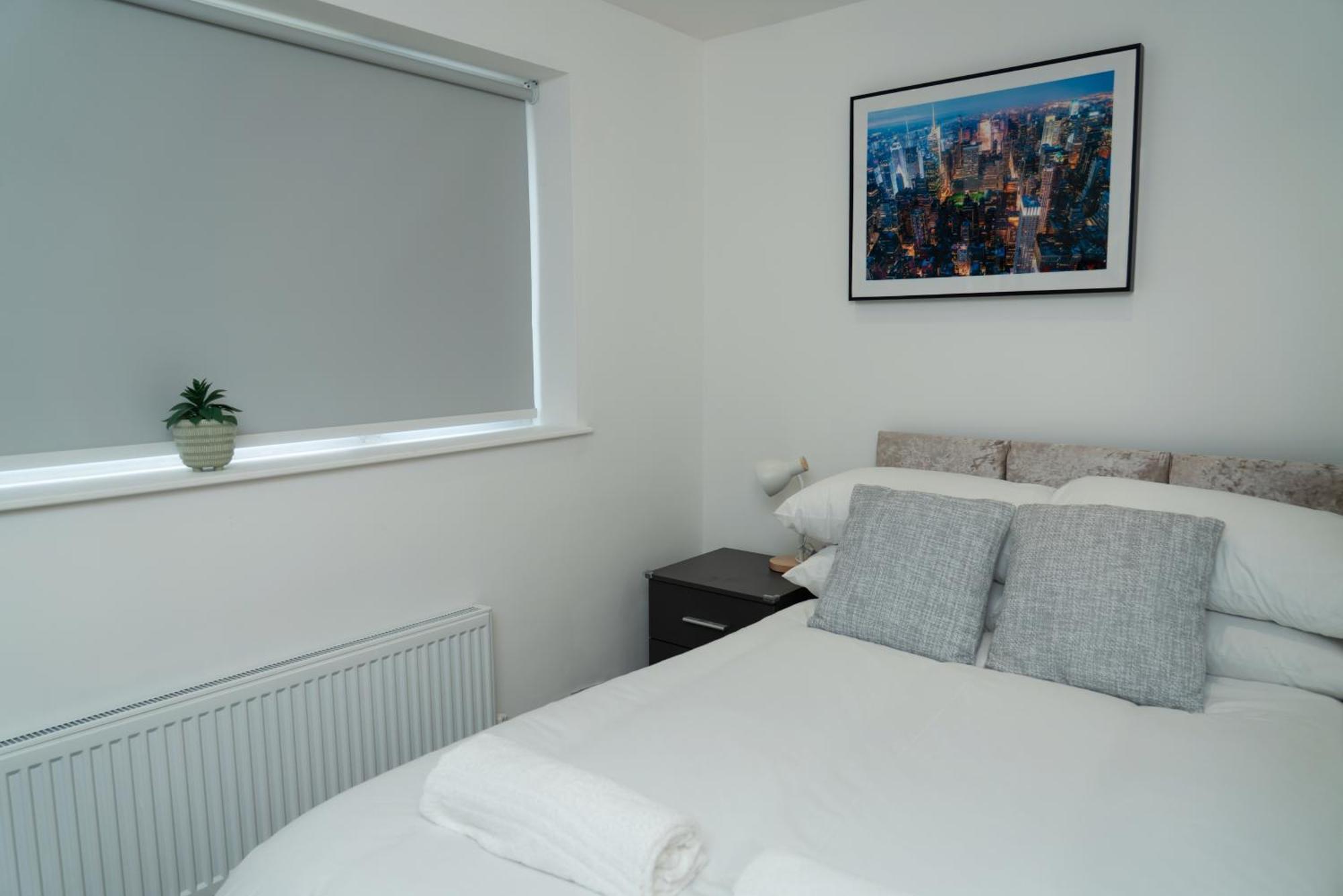 Double Bedroom Near Etihad And Coop Live With Free Parking, Shared Kitchen & Bathroom Manchester Exterior photo